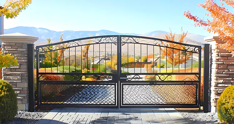Automatic Gate Repair Cost in Sarasota Springs, FL