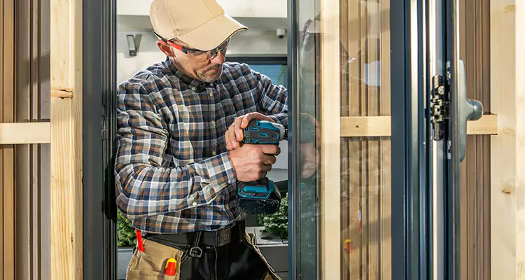 Top-Rated Patio Door Handle and Lock Repair Service for Homeowners in Sarasota Springs, FL