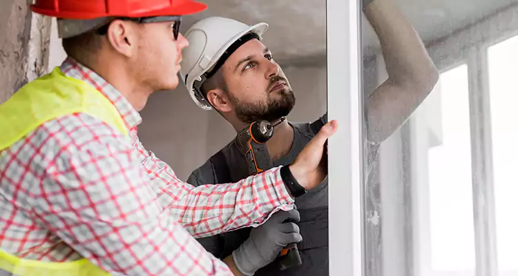 Sliding Patio Door Sticking? Expert Repair in Sarasota Springs, FL.