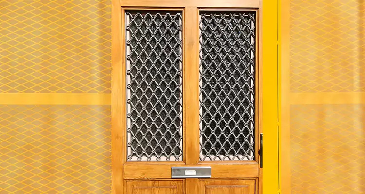 Sliding Pet Screen Door Replacement in Sarasota Springs, FL